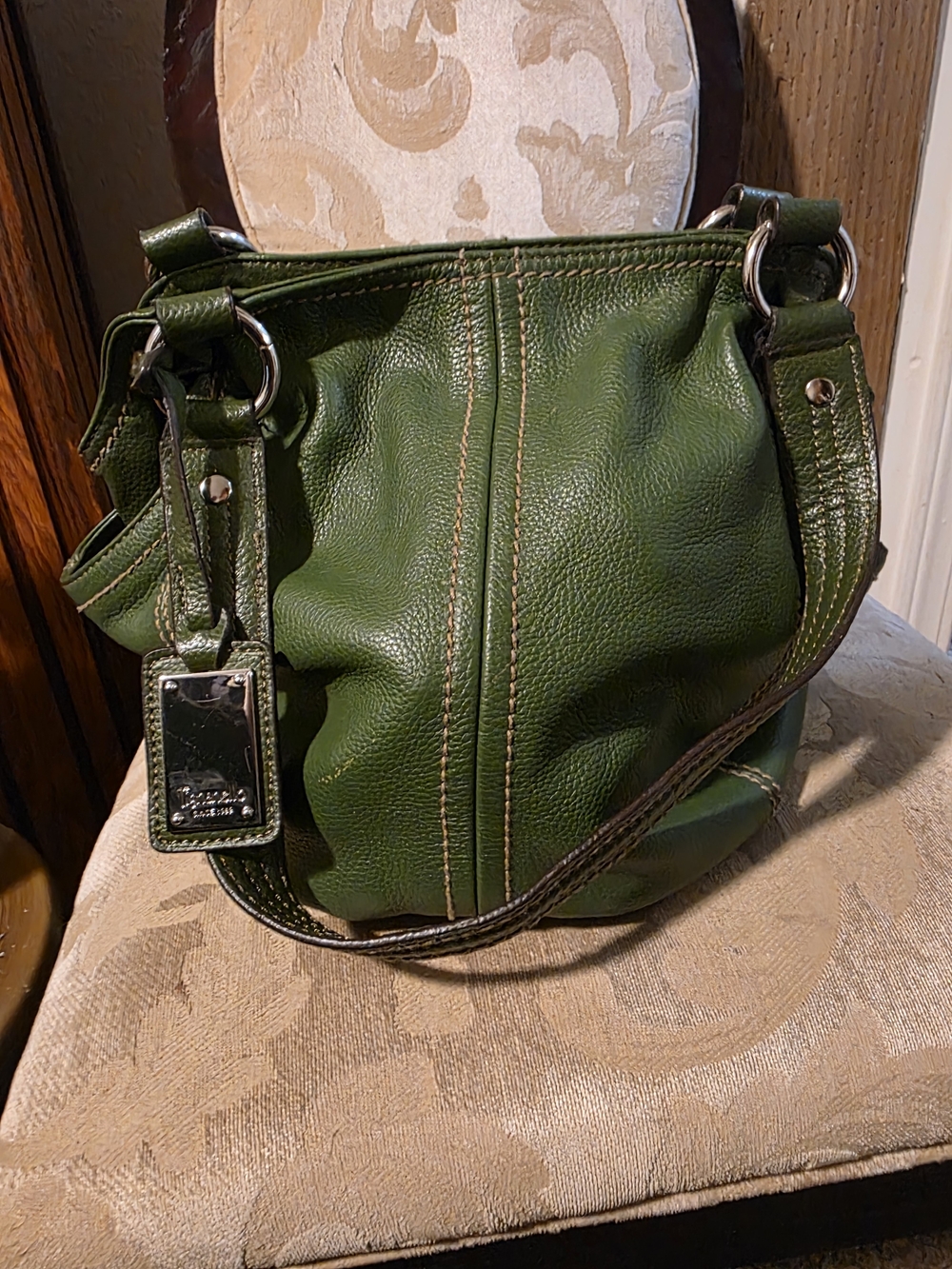 Tignanello Green Leather Shoulder Bag - Picture 5 of 7